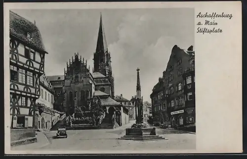 AK Aschaffenburg a. Main, Stiftsplatz, Kirche, Brunnen, Fachwerkhaus