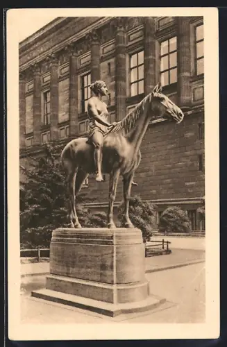 AK Berlin, Amazone vor der National-Galerie
