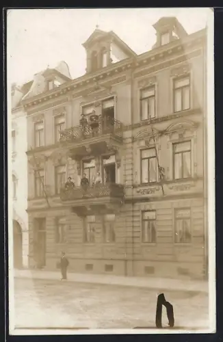 Foto-AK Weimar /Thür., Jubiläumsplatz 1, jetzt August-Baudert-Platz, rückseitig signiert Ebermaier