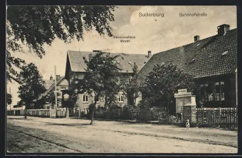 AK Suderburg, Bahnhofstrasse mit Pension Meyer