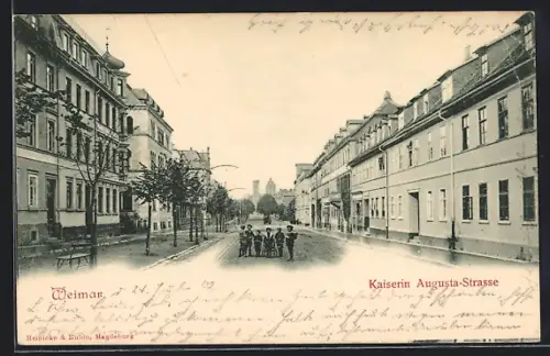 AK Weimar / Thüringen, Kaiserin Augusta-Strasse mit Kindern