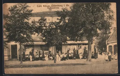 AK Oldenburg i. Gr., Cafe Klinge, Gäste auf der Terrasse