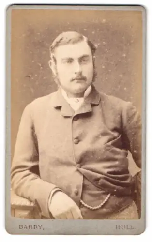 Fotografie Barry, Hull, Park St 7 & 8, Porträt eines eleganten Mannes