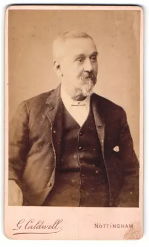 Fotografie G. Caldwell, Nottingham, Carrington Street 95, Porträt eines älteren Mannes