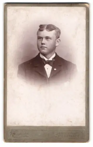 Fotografie Richard Klepsig, Hildesheim, Bahnhofsallee 3, Portrait eines jungen Mannes