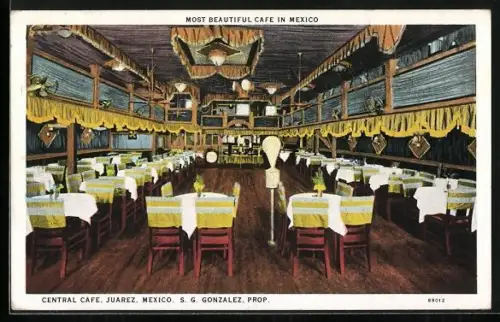 AK Juarez, Central Cafe, Gastraum