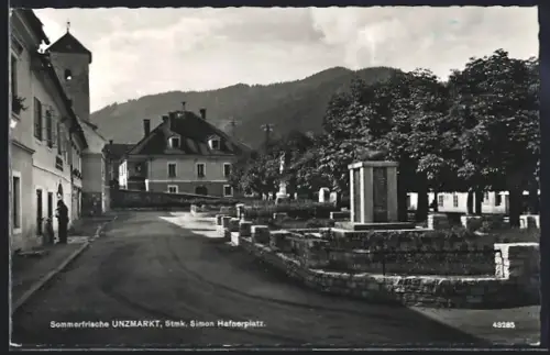 AK Unzmarkt /Stmk., Simon Hafnerplatz mit Denkmal