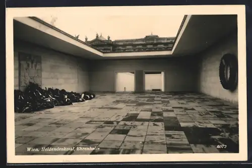 AK Wien, Heldendenkmal, Ehrenhalle, Innenansicht