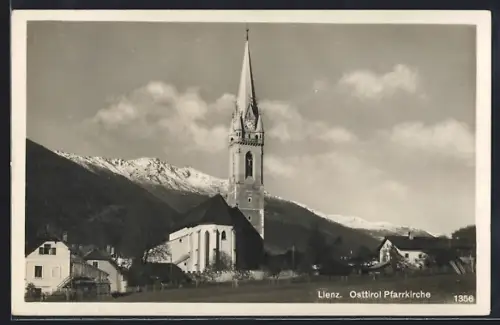 AK Lienz /Osttirol, Pfarrkirche mit verschneiten Gipfeln