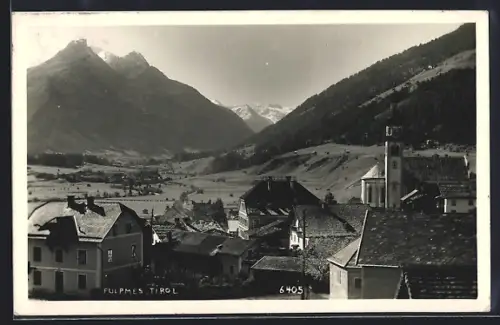 AK Fulpmes /Tirol, Ortsansicht mit Bergpanorama