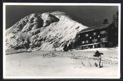 AK Judenburg /Stmk., Winterleitenhütte in den Seetaler Alpen im Schnee