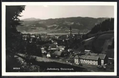 AK Judenburg /Steiermark, Teilansicht mit Bergen