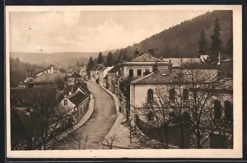 AK Neuwaldegg, Strassenpartie im Ortskern