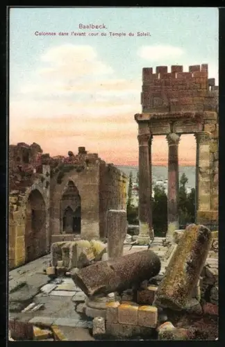 AK Baalbeck, Colonnes dans l`avant cour du Temple du Soleil