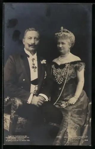 AK Das Kaiserpaar, Kaiser Wilhelm II. mit seiner Gattin Kaiserin Auguste Viktoria