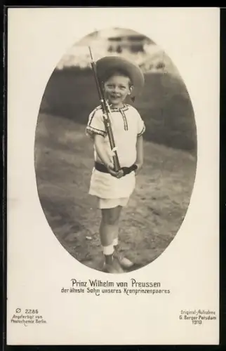 AK Prinz Wilhelm mit Spielzeug-Gewehr