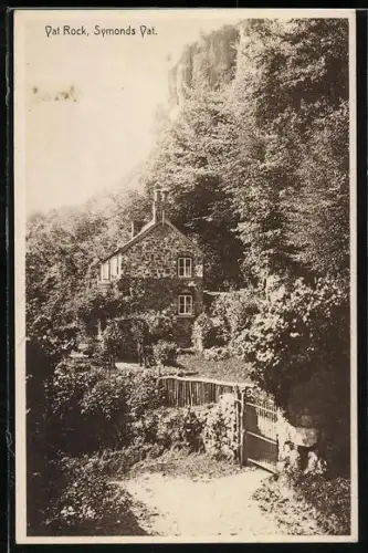 AK Symonds Yat, Yat Rock