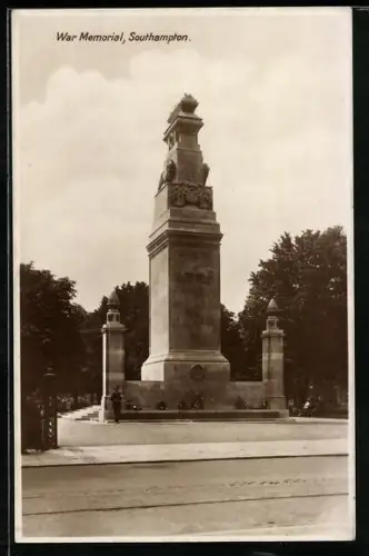 AK Southampton, War Memorial