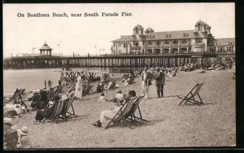 AK Southsea, On Southsea Beach near South Parade Pier