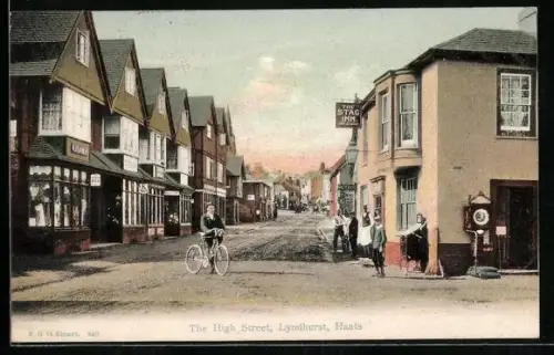 AK Lyndhurst, The Stag Inn on High Street