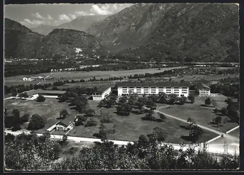 AK Losone, Kaserne u. S. V. Soldatenhaus aus der Vogelschau