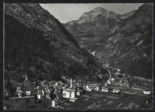 AK Sonogno /Valle Verzasca, Gesamtansicht aus der Vogelschau