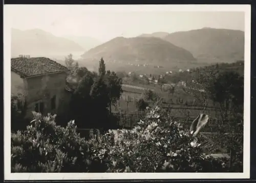 AK Neggio, Ausblick vom Garten der Pension Neggio