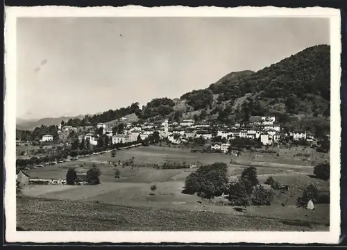 AK Novaggio /Malcantone, Gesamtansicht mit Umgebung aus der Vogelschau