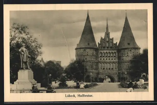 AK Lübeck, Holstentor, Denkmal
