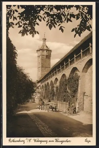 AK Rothenburg o. T., Wehrgang am Klingentor