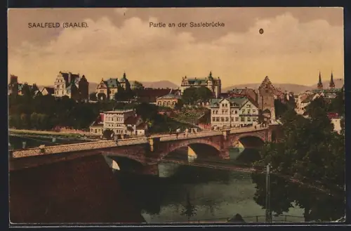 AK Saalfeld /Saale, Partie an der Saalebrücke