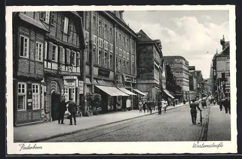 AK Paderborn, Westernstrasse mit Hotel, Passanten und Geschäften