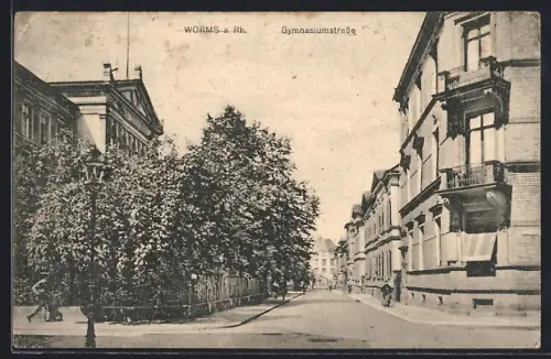 AK Worms a. Rh. Blick in die Gymnasiumstrasse
