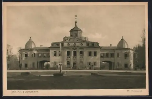 AK Weimar, Vorderfront des Schlosses Belvedere