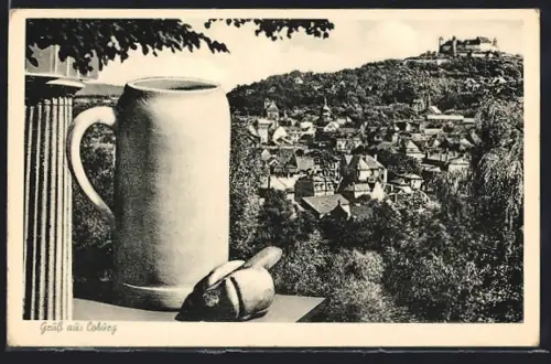 AK Coburg, Blick auf Stadt und Veste, Bierkrug und Brötchen im Vordergrund