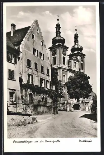 AK Donaueschingen an der Donauquelle, Stadtkirche