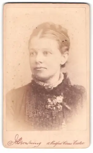 Fotografie J. Browning, Exeter, 11 Bedford Circus, Porträt einer Dame