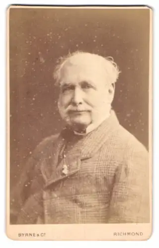 Fotografie Byrne & Co., Richmond, Hill Street, Porträt eines älteren Herrn