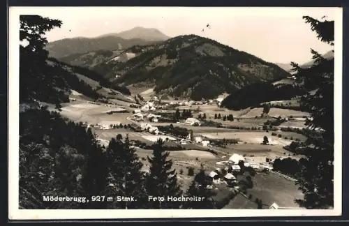 AK Möderbrugg /Stmk., Teilansicht mit Bergen