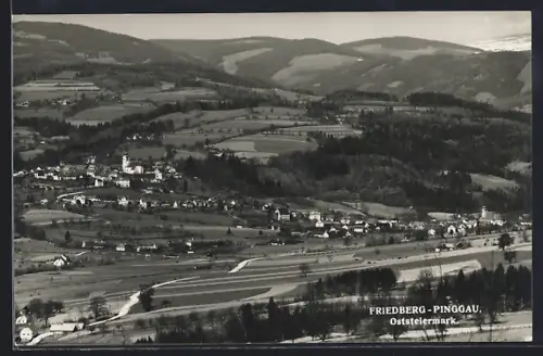 AK Friedberg /Oststeiermark, Ortsansicht gegen die Berge