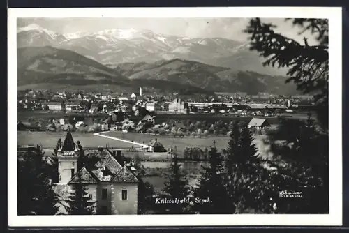 AK Knittelfeld /Stmk., Ortsansicht gegen die Berge