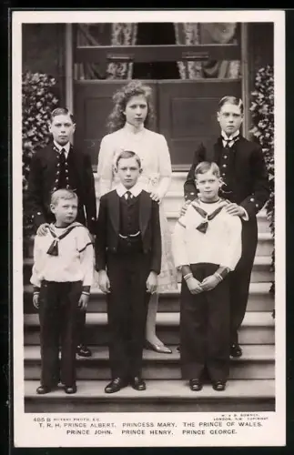 AK the Prince of Wales Children, Prince Albert, John, Henry, George and Princess Mary