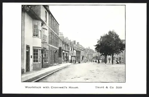 AK Woodstock, Street with Cromwell`s House