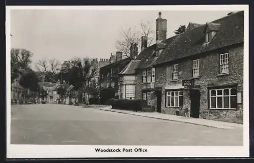 AK Woodstock, Post Office