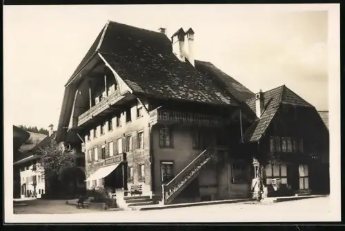 AK Langnau, Malerisches Haus aus dem Ort