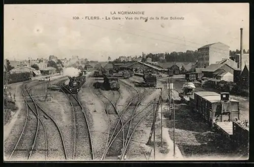 AK Flers, La Gare, Bahnhof von der Gleisseite