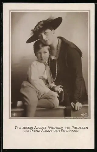 AK Prinzessin August Wilhelm von Preussen u. Prinz Alexander Ferdinand