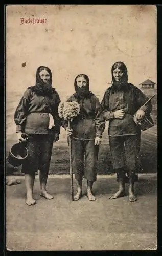 AK Drei Badefrauen mit Eimern und Mob
