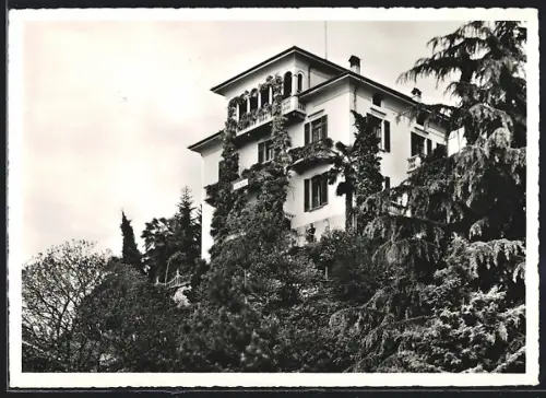 AK Locarno, Pension India