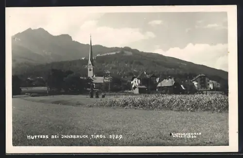 AK Mutters bei Innsbruck, Ortspanorama mit Kirche